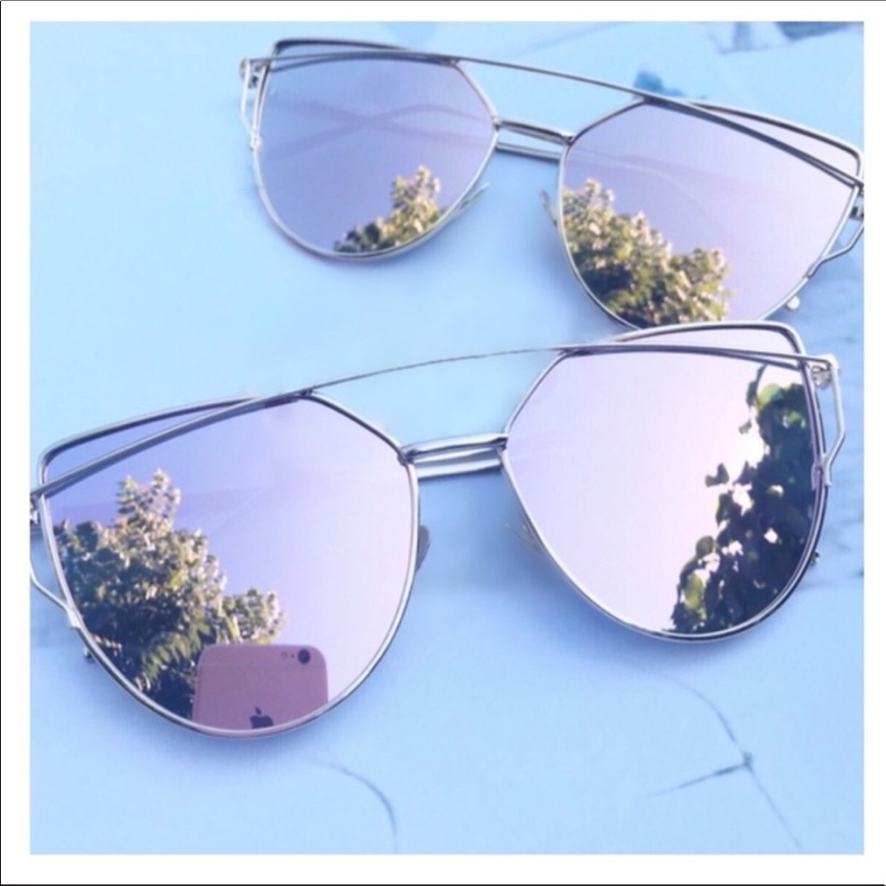 Dior DUP🔥Only 1 Left🔥 - Picture 2 of 2